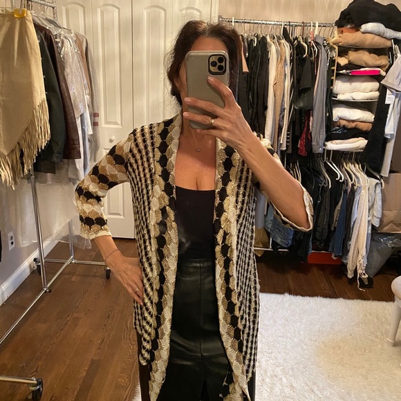 Mieka new asymmetrical sweater - Picture 3 of 6